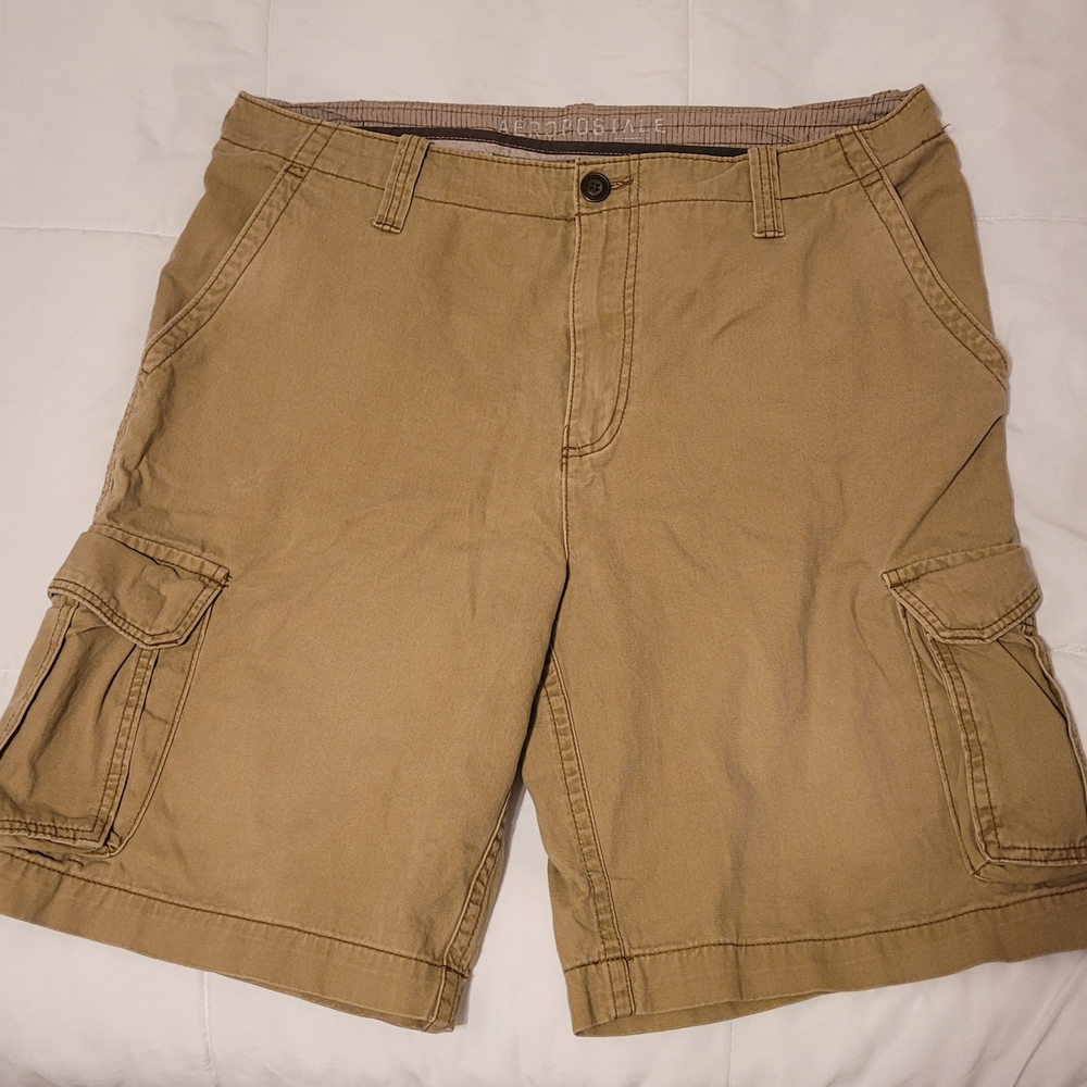 Aeropostale Men's Khaki Cargo Shorts